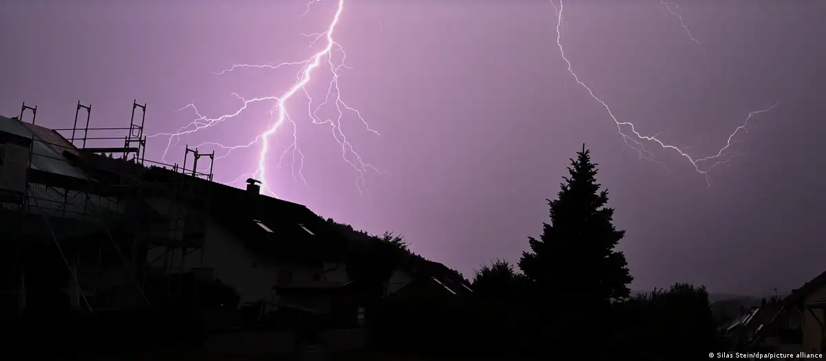 Germany news: Lightning strike cuts Bavarian town in two