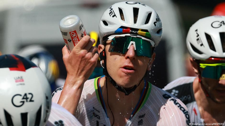 Pogacar Asesta Golpe Maestro a Carapaz en Etapa Cumbre del Tour de Francia 2026: ¿El Maillot Amarillo es Inevitable?