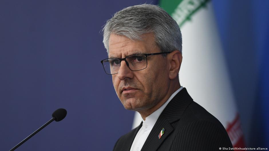 Irán afirma que continúan los intercambios diplomáticos a través de mediadores con EE. UU.