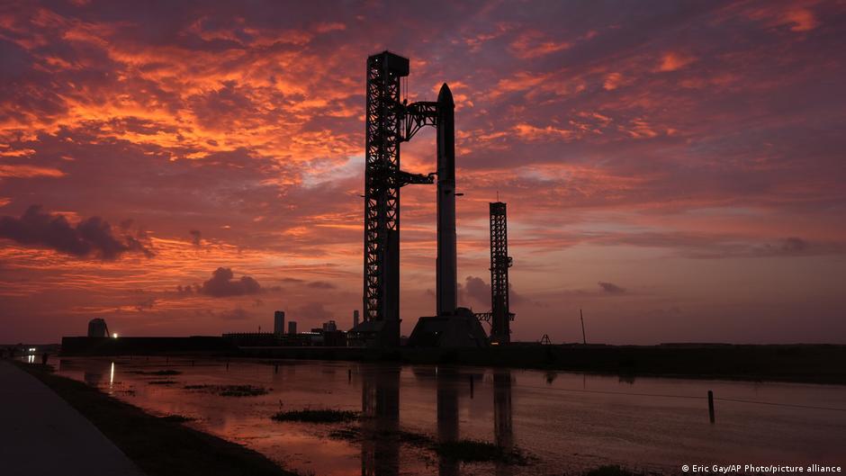 SpaceX cancela la primera prueba, tras salir a la bolsa