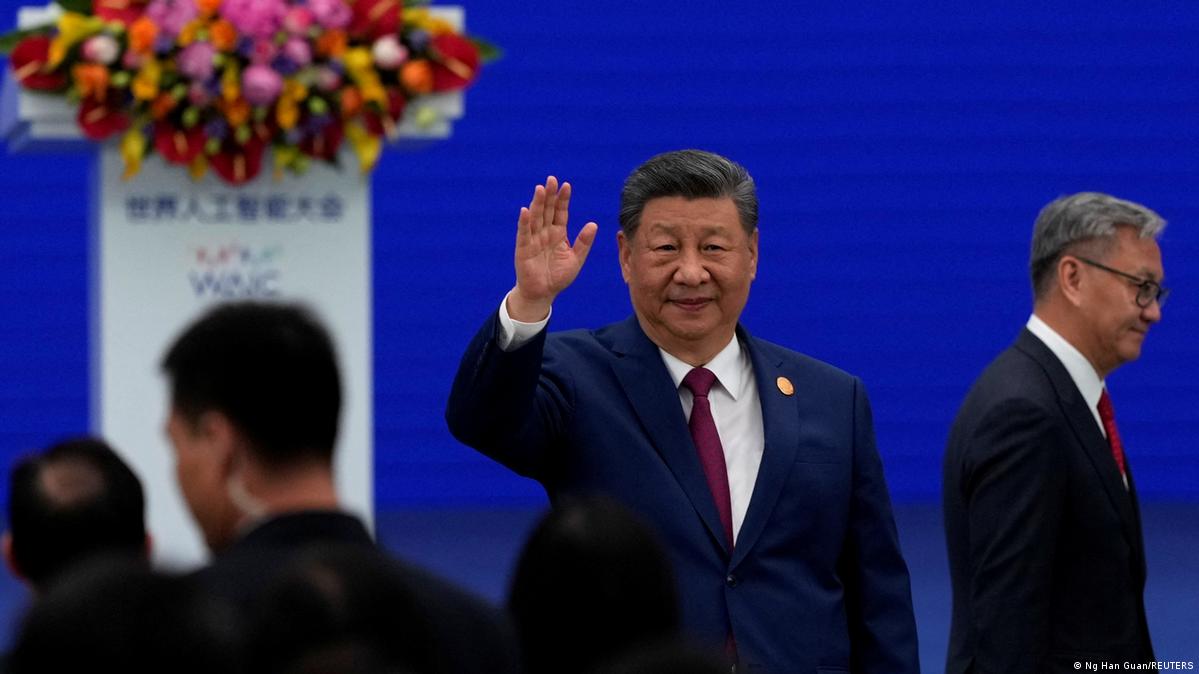 图为2026年上海世界人工智能大会,习近平出席开幕式