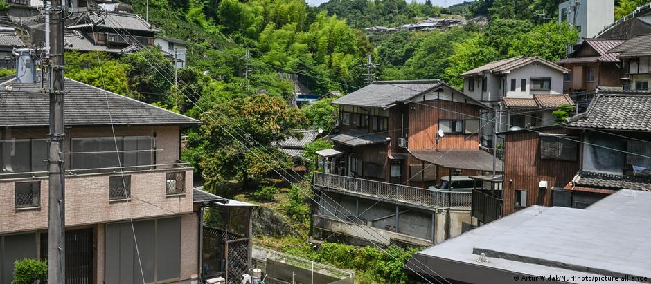 Imobiliárias usam equipamentos eletrônicos para confirmar ausência de "fantasmas" durante a noite e recolocar imóveis no mercado