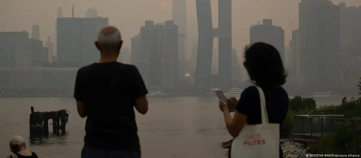 Canada wildfires: Smoke choking major US cities