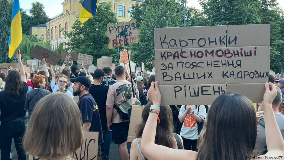 Зеленський поговорив з Федоровим і Сирським на тлі протестів