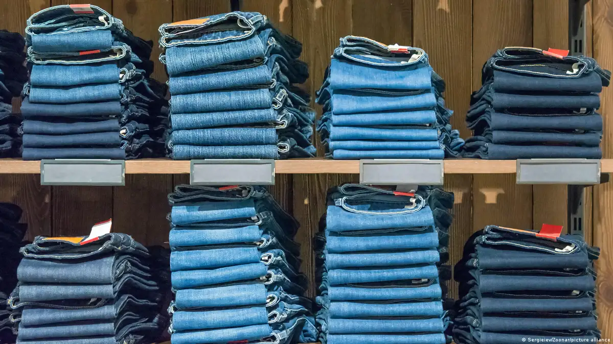 禁止销毁滞销服装 欧盟新规能奏效吗?