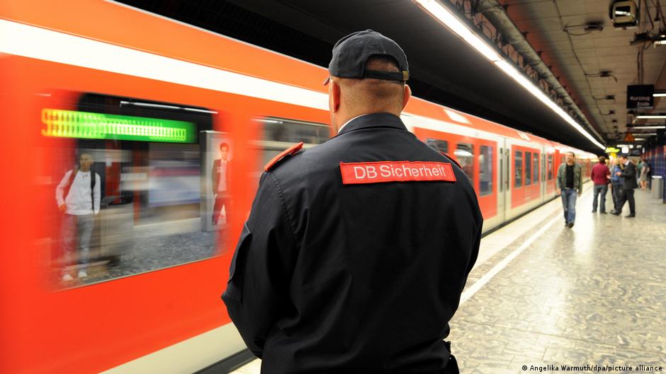 В Германии запретят пить на перронах