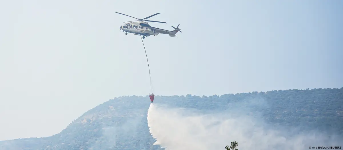 Spain: Firefighters battle major wildfire north of Madrid