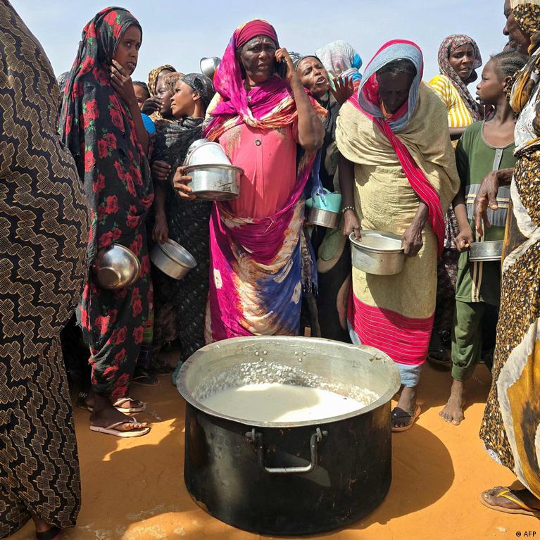 Sudan civil war: Civilians used as 'human shields'