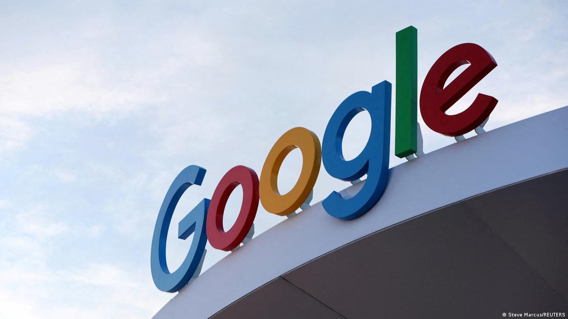 ΗΠΑ Λας Βέγκας 2024 | Το λογότυπο της Google στην έκθεση CES 2024