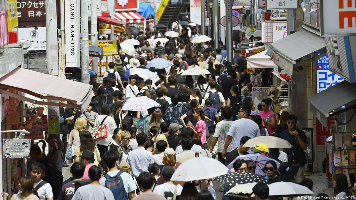 对于外国游客来说，日本正变得越来越便宜。