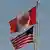 Kanada Surrey 2020 | Kanadische & US-amerikanische Flagge am Friedensbogen an der Grenze