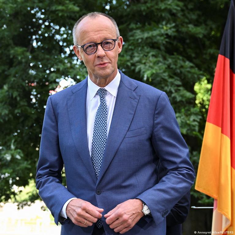 Umbau im Bundeskabinett: Warken wird Kanzleramtschefin