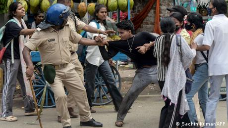 Nach Protesten in Indien: Einschüchterung durch Strafandrohung?