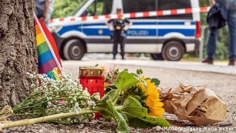 Trauer und Entsetzen nach dem Anschlag auf den Berliner CSD. Die Fahndung nach dem Täter läuft auf Hochtouren