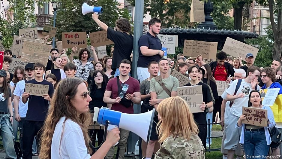 "Картонные протесты" в Киеве: число участников стало снижаться