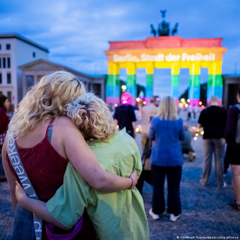 Berlin Pride ramming: Police shoot suspect dead