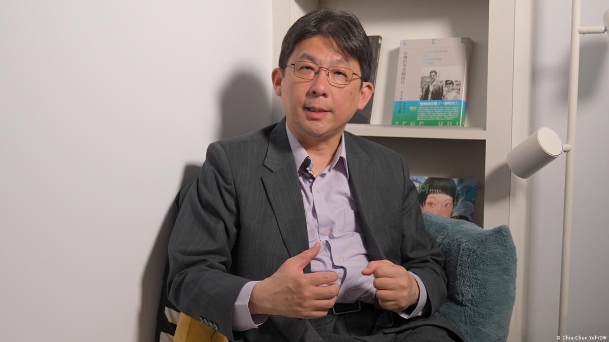 林孝庭翻查史料指出，早在1990年代初期，李登辉就已经提到了“中华民国在台湾”的概念。