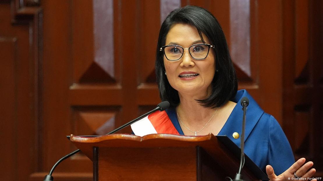 Fujimori habla tras prestar juramento durante su ceremonia de investidura en el Congreso, en Lima (28.07.2026)