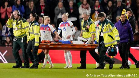 Frauenfußball: Das Problem hinter den Kreuzbandrissen