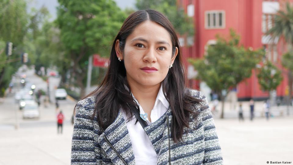 Mixi Cruz, superviviente de la trata de personas y activista.