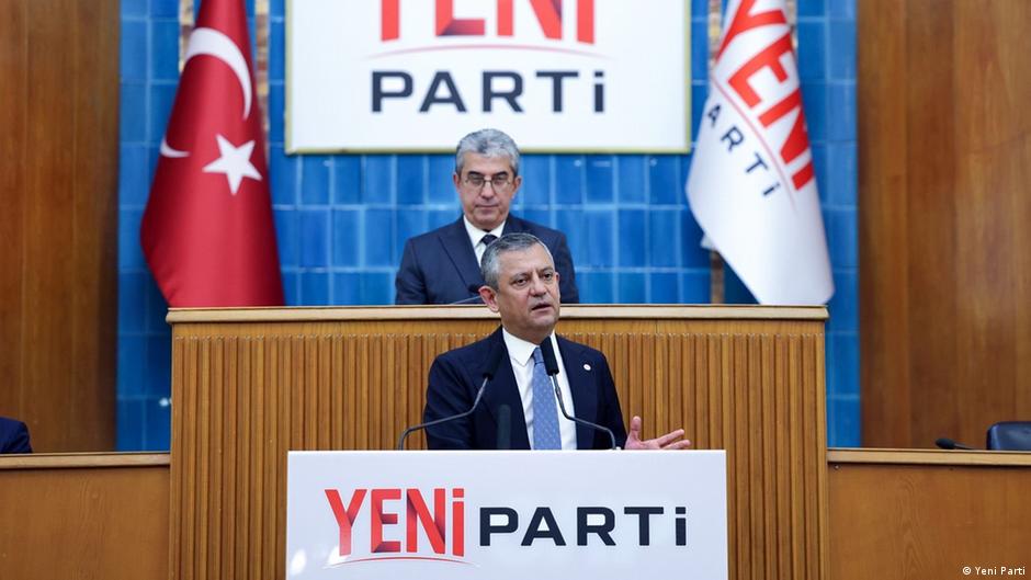 AYM kararı bekleniyor: Yeni Parti ismi değişecek mi?