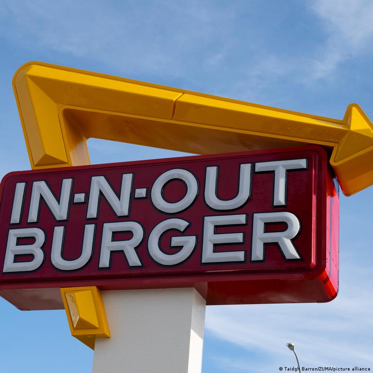 US: Multiple dead in shooting at In-N-Out Burger in Idaho