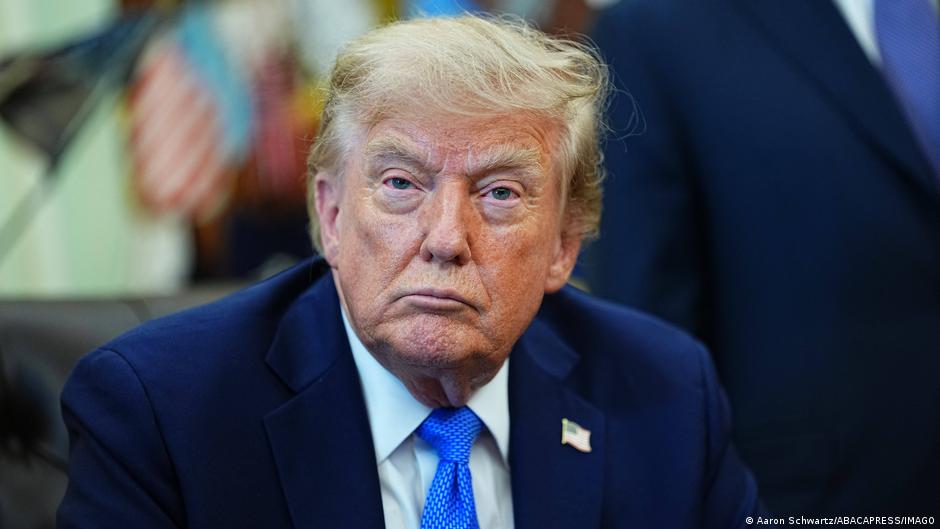 Трамп склоняется к усилению давления на экономику Ирана вместо военных ударов