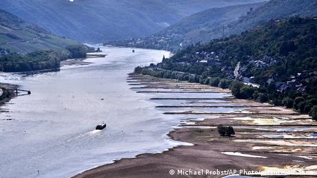 Niedrigwasser im Rhein bremst deutsche Erholung aus