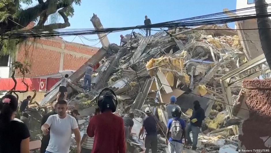 Kolombiya'da 7,4 büyüklüğünde deprem