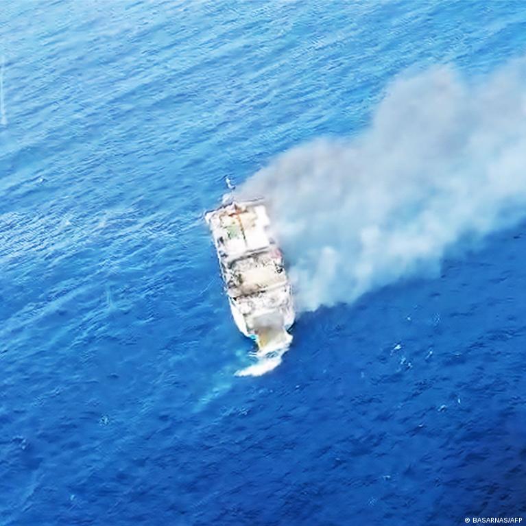 Ferry fire off Lombok kills one person, prompts large-scale rescue operation