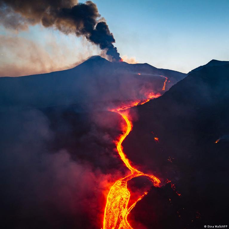 Etna eruption halts Catania flights as ash disrupts Sicily travel; Palermo takes in 190 diverted flights