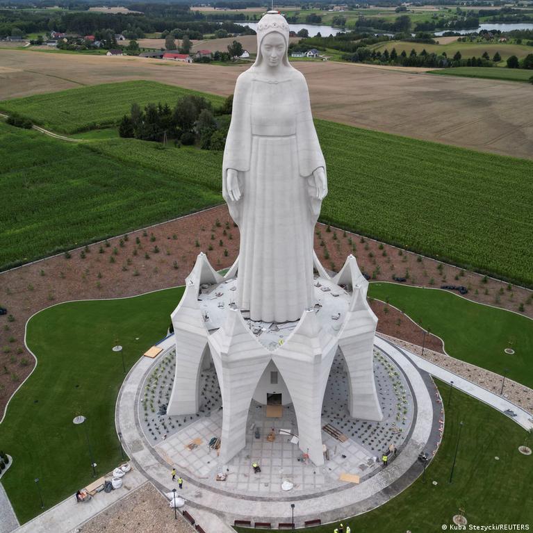 Rekord: Die größte Marienstatue Europas steht in Polen