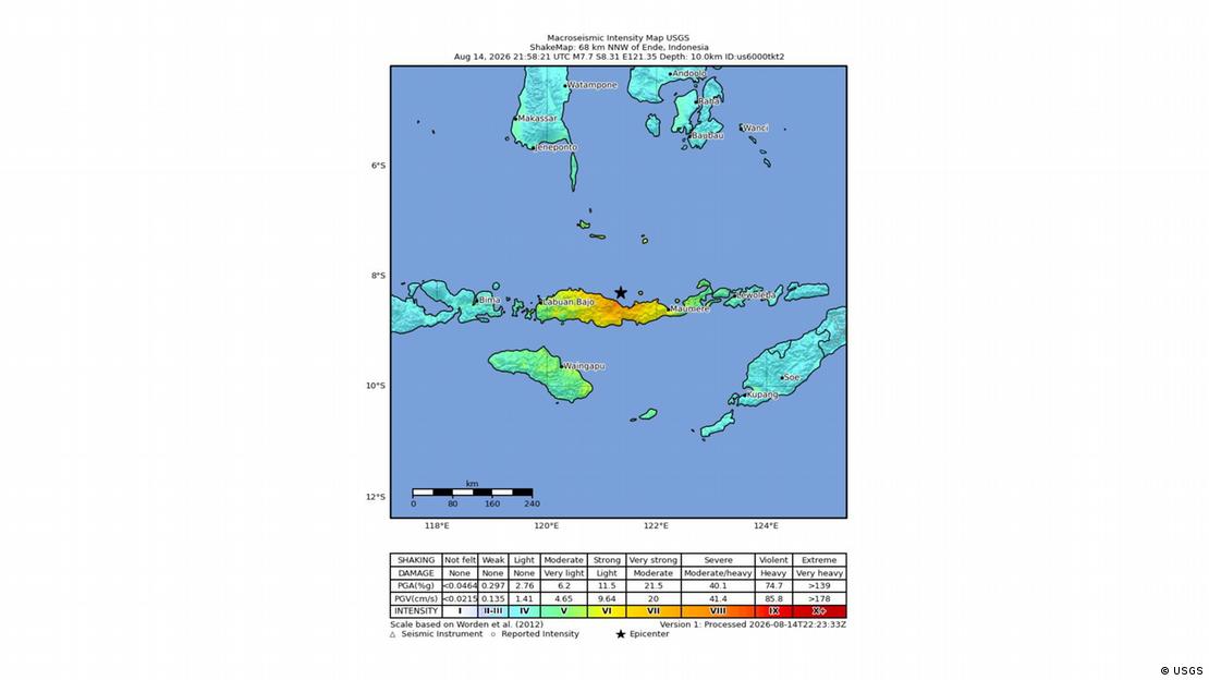 Mapa del Servicio Geológico de los Estados Unidos (USGS) que muestra el sismo de magnitud 7,7 que ocurrió el 14 de agosto de 2026 en Indonesia, a una profundidad de 10 km. La imagen muestra la distribución e intensidad de las sacudidas. 