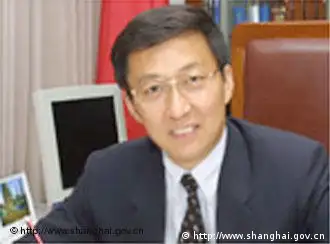 试问这位上海市长：光有经济适用房够了吗？
