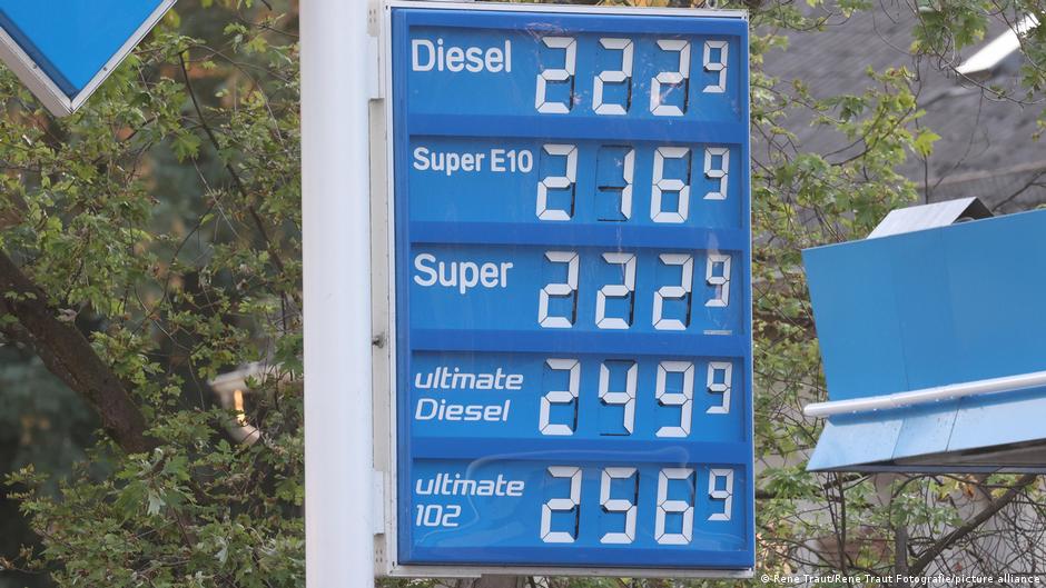 Germany news: Parliament approves fuel tax cut
