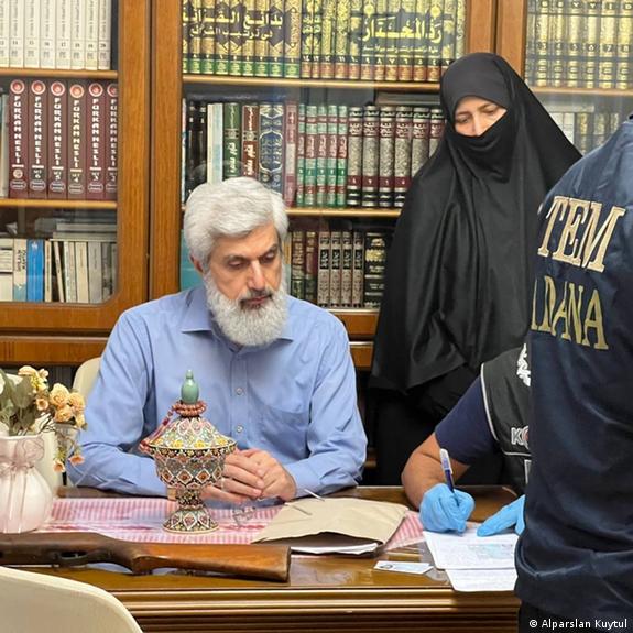 Furkan Vakfı Başkanı Alparslan Kuytul gözaltına alındı
