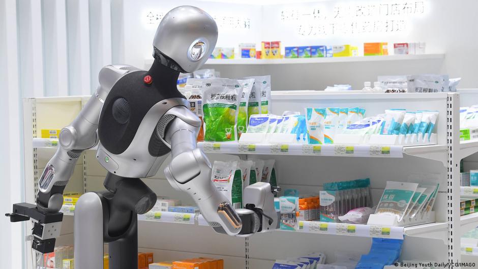 China cambia el foco de sus robots humanoides: del espectáculo al trabajo
