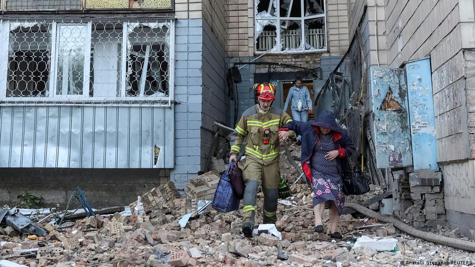 Ukraine: Several killed in 'massive' Russian strikes on Kyiv