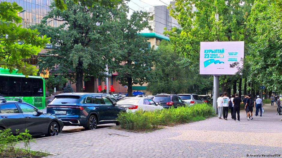 Выборы в Казахстане: зачем Токаеву однопалатный парламент