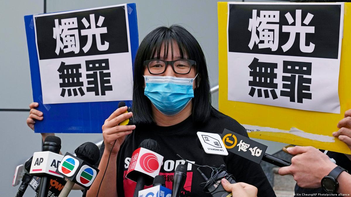 邹幸彤认为，“结束一党专政”是指终结权力不受限制的国家体制。她批评法庭将判断是非的標准“完全颠倒”。