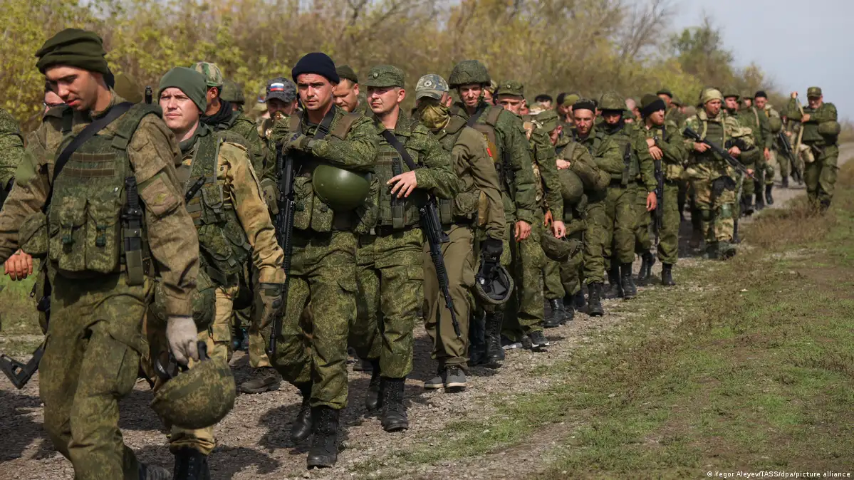 Could Russia's growing fuel crisis help end the Ukraine war?