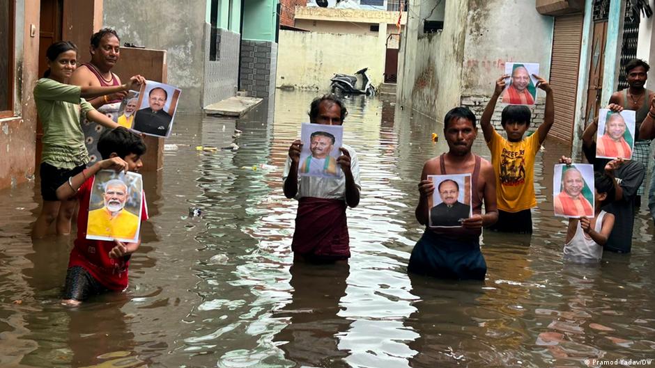 प्रयागराज में बारिश से जलभराव, स्मार्ट सिटी की तैयारियों पर सवाल