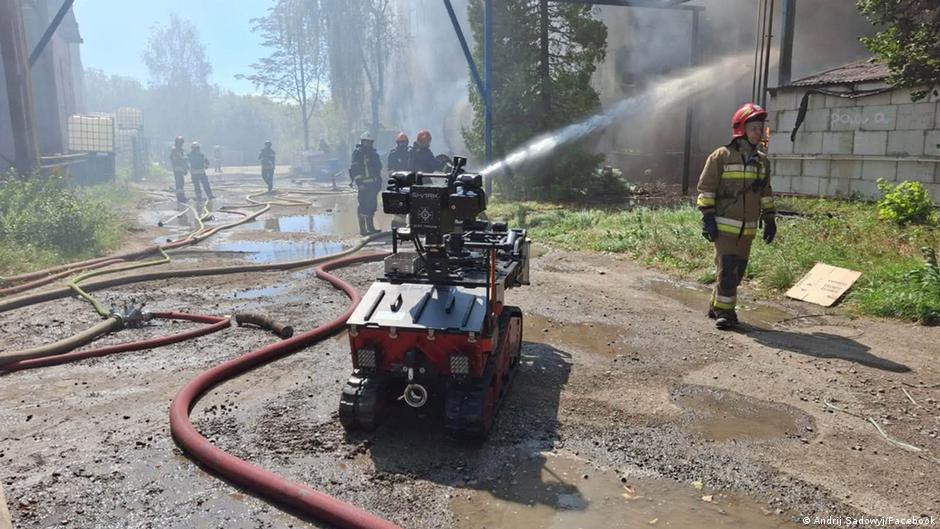 У Львові горів склад з балончиками на заводі "Іскра": загинули троє людей