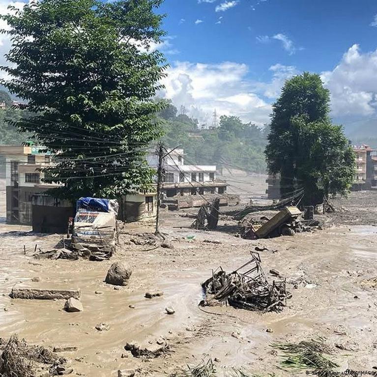 Nepal'deki ani sel nasıl meydana geldi?