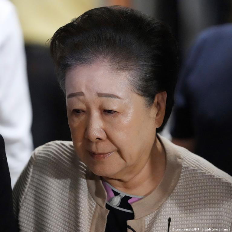 Seoul court sentences Unification Church leader Hak Ja Han to 2 years for bribing former first lady; appeal planned