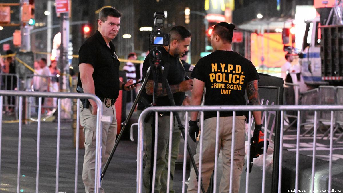The attack was not believed to be terror-related, authorities said Image: Kyle Mazza/Anadolu/picture alliance