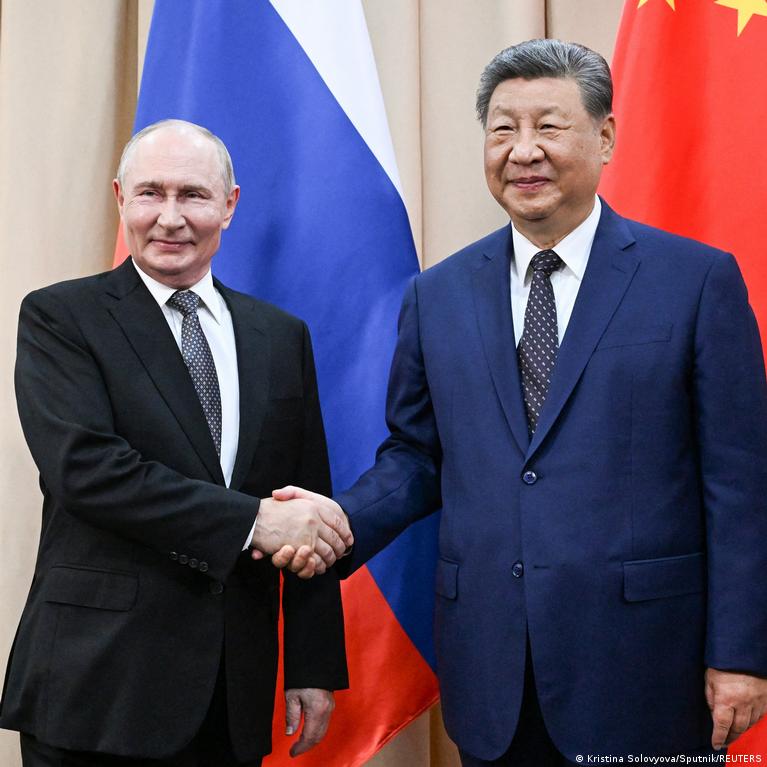 Putin proposes trilateral talks on Ukraine with Trump and Xi at APEC summit in Shenzhen; China's role still unclear