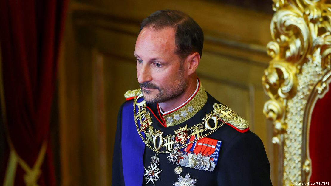 El rey Haakon VIII de Noruega presta juramento a la Constitución ante el Parlamento noruego. (1.09.2026).