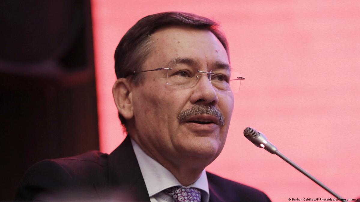 Melih Gökçek, Yurt Dışına Kayıt Dışı Para Aktarıldığı İddiasıyla Savcılıkta İfade Verdi