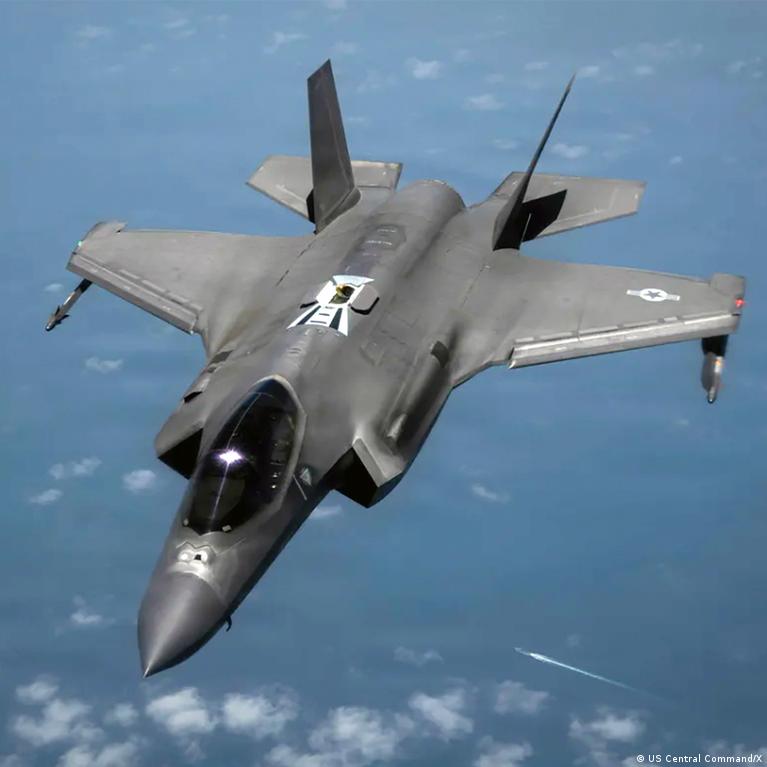 US strikes Iranian Revolutionary Guard targets; Iran warns of retaliation